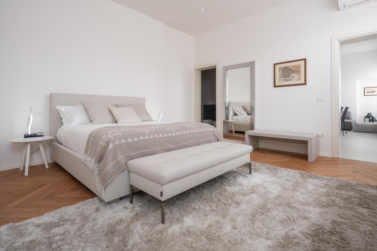 Design Apartment With Balcony On The Grand Canal R&R Венеция Экстерьер фото