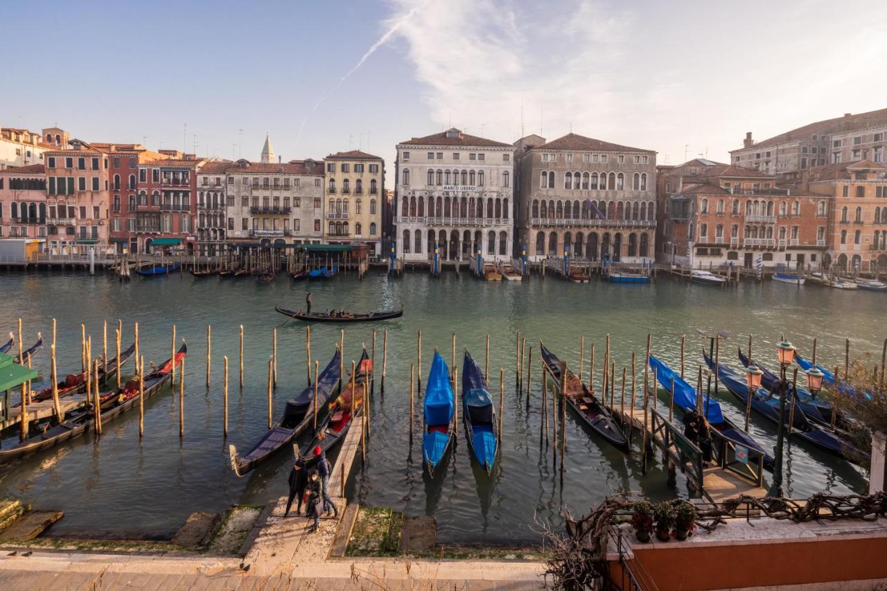 Design Apartment With Balcony On The Grand Canal R&R Венеция Экстерьер фото